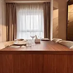 Yang 23rd Floor Panoramic View & King Bed, Parkin *