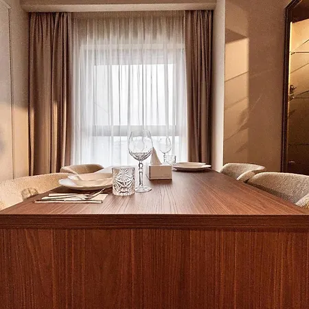 Yang 23rd Floor Panoramic View & King Bed, Parkin *