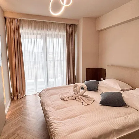 Yang 23rd Floor Panoramic View & King Bed, Parkin