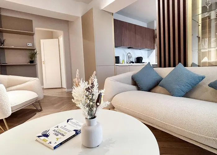 Apartment Yang 23rd Floor Panoramic View & King Bed, Parkin Cluj-Napoca