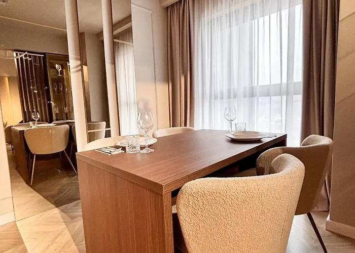 Yang 23Rd Floor Panoramic View & King Bed, Parkin