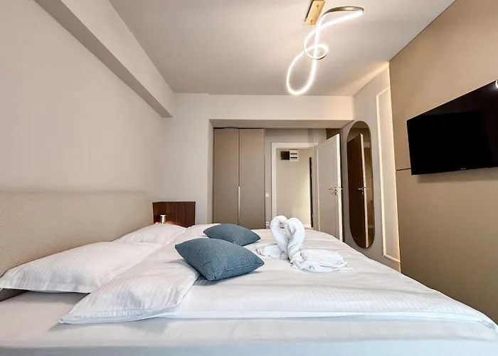 Yang 23rd Floor Panoramic View & King Bed Luxury Apartment *