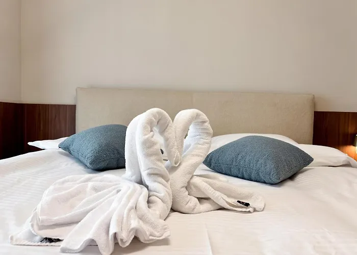 Yang 23Rd Floor Panoramic View & King Bed, Parkin Апартаменти Клуж-Напока