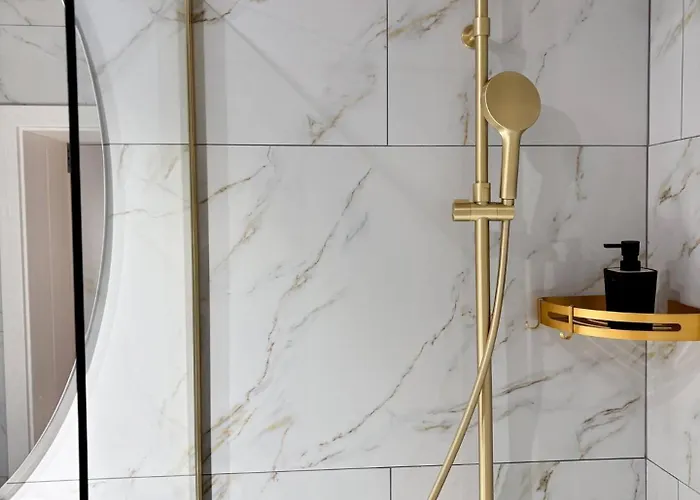 Yang 23Rd Floor Panoramic View & King Bed, Parkin Lägenhet