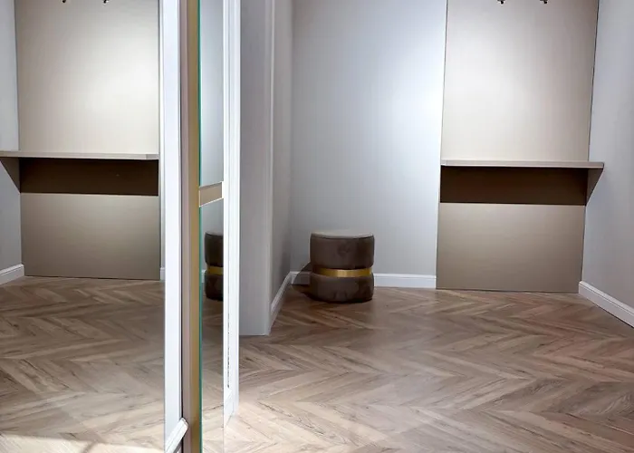 Yang 23Rd Floor Panoramic View & King Bed, Parkin Клуж-Напока